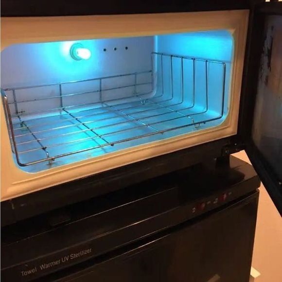 Black UV Sanitizer Salon Spa Beauty Professional - Picture 2 of 3